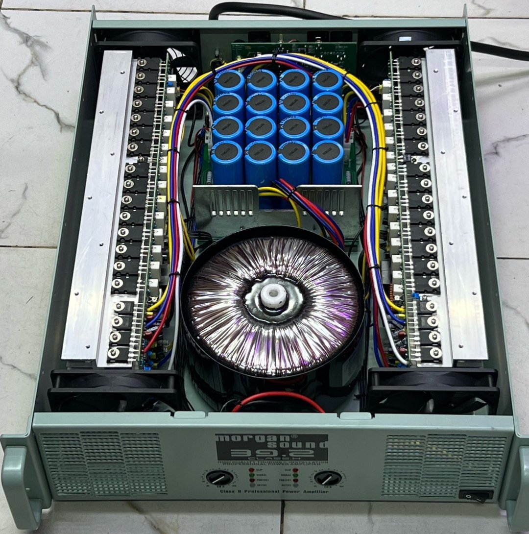 Morgan 392 Audio Power Amplifier