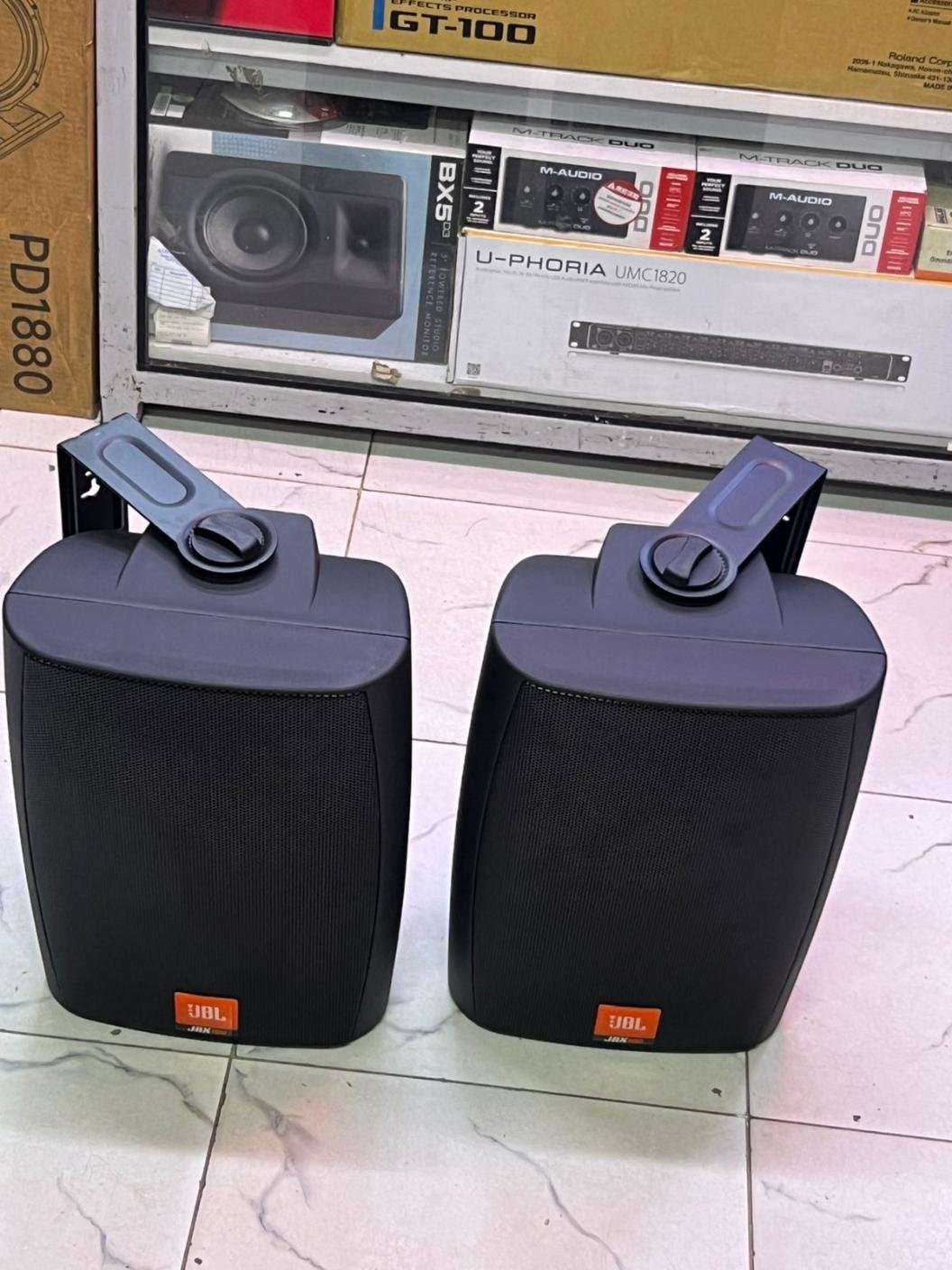 JBL F850 wall-mount speakers