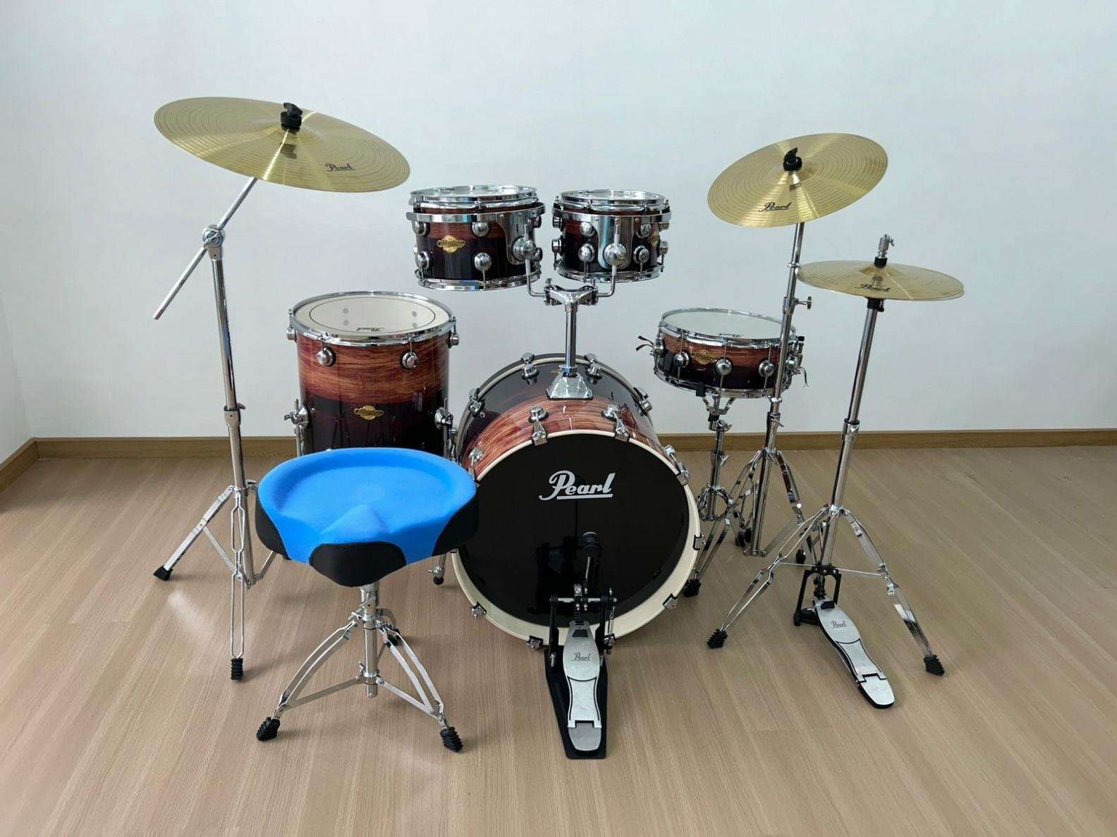 Pearl Vision series drum kit