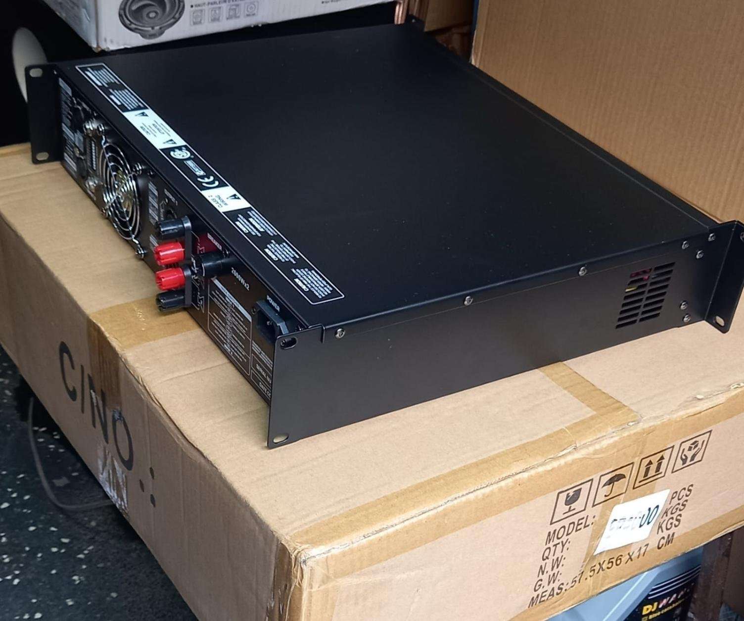 Buy Behringer EP4000 Power Amplifier in Kenya - Image 2