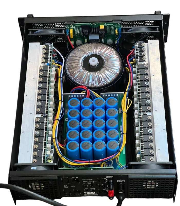 Crest Audio CA18 Professional Power Amplifier - Image 2