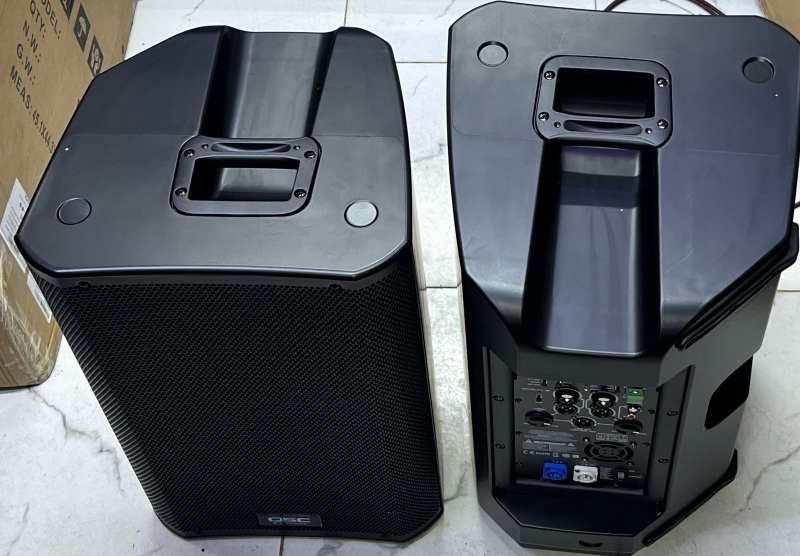 QSC K12.2 Active 12" Powered 2000-Watt Loudspeaker | Advanced DSP PA Speaker - Image 2