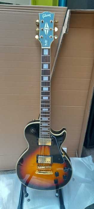 Gibson Les Paul Custom - Tobacco Sunburst | Premium Electric Guitar