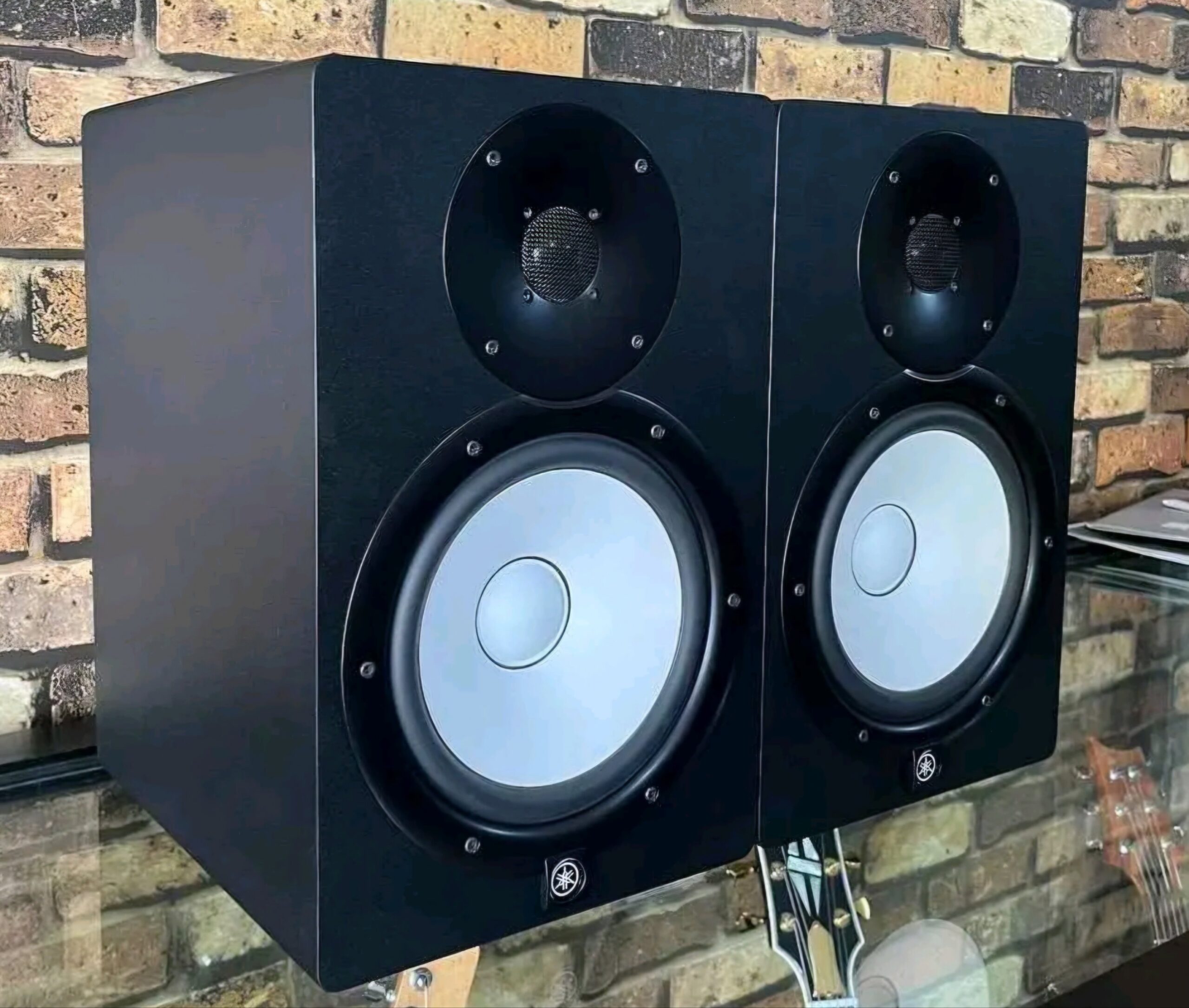 Yamaha HS8 Powered Studio Monitor - Accurate Nearfield Reference Speaker - Image 2