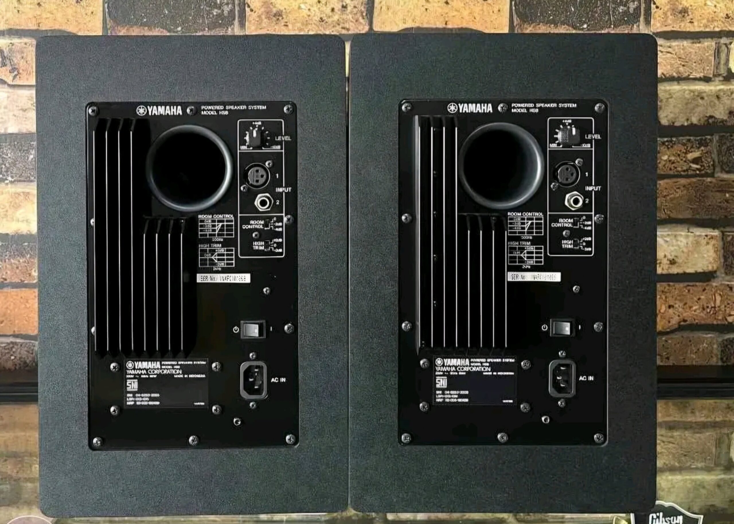 Yamaha HS8 Powered Studio Monitor - Accurate Nearfield Reference Speaker - Image 3