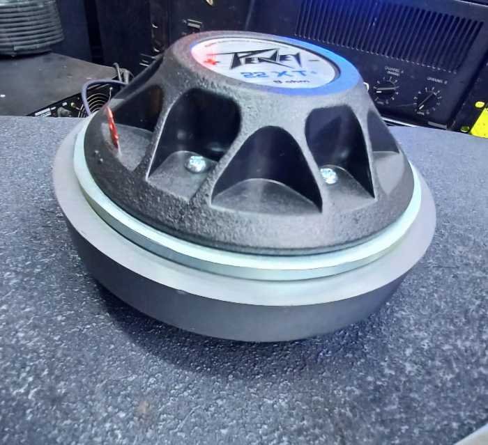 Peavey 22XT+ Compression Driver | 8 Ohm High-Frequency Tweeter - Image 2