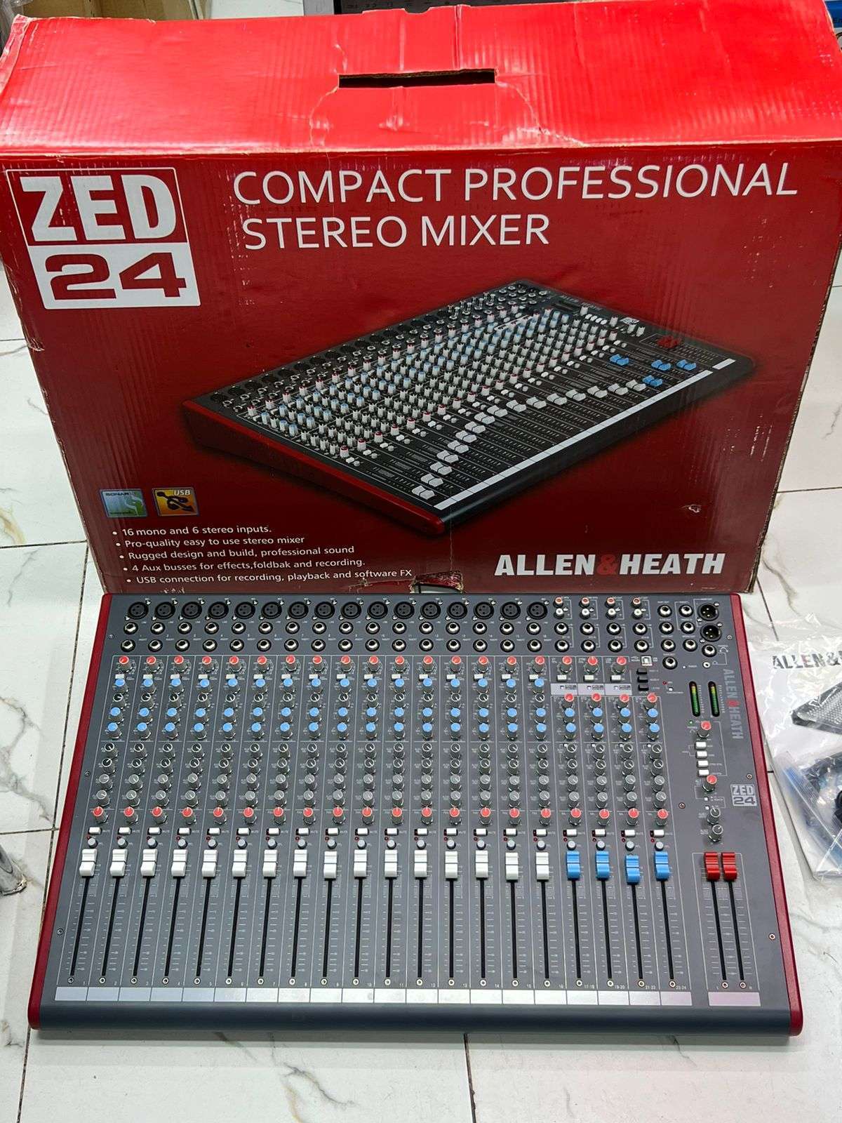 Allen Heath ZED24 Plain Mixer