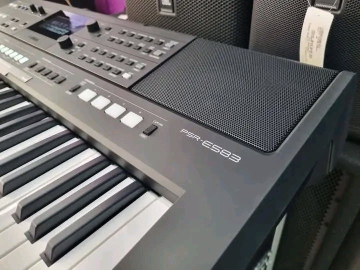 Yamaha PSR-E583 Portable Keyboard | 61-Key Arranger with Pro Features - Image 3
